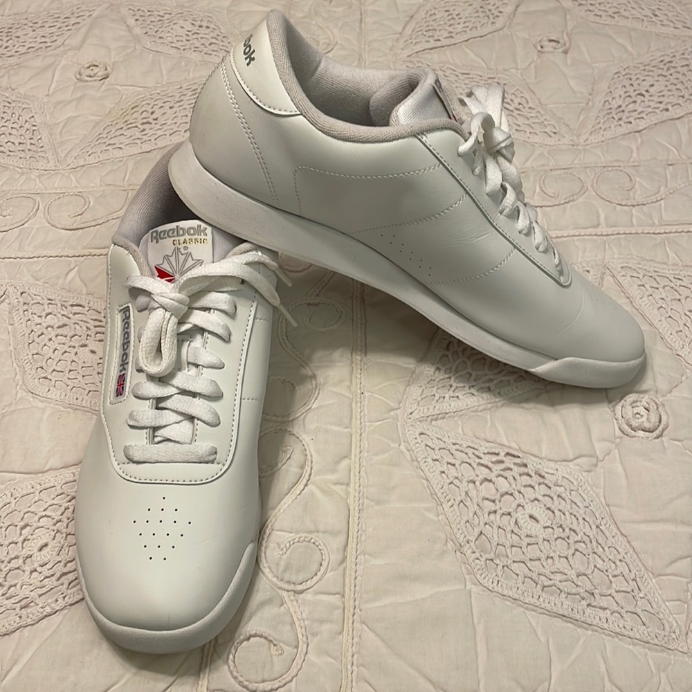 Reebok Classics Size 9.5